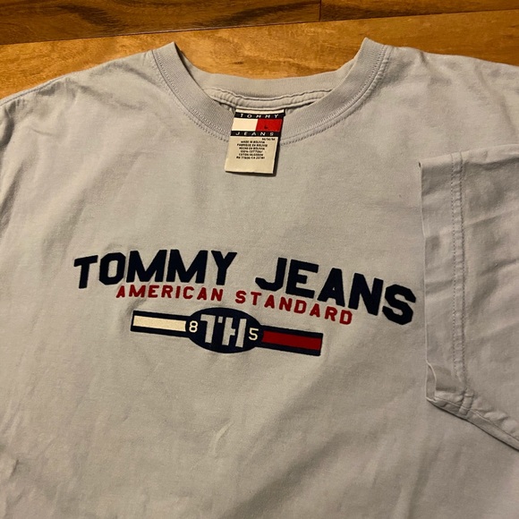 Vintage Tommy Hilfiger Jeans Spellout Tee - Picture 2 of 2